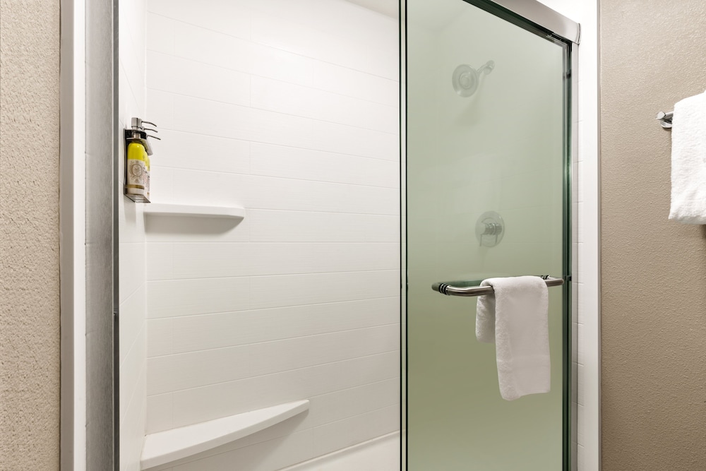 holiday inn express portland se clackamas area by ihg