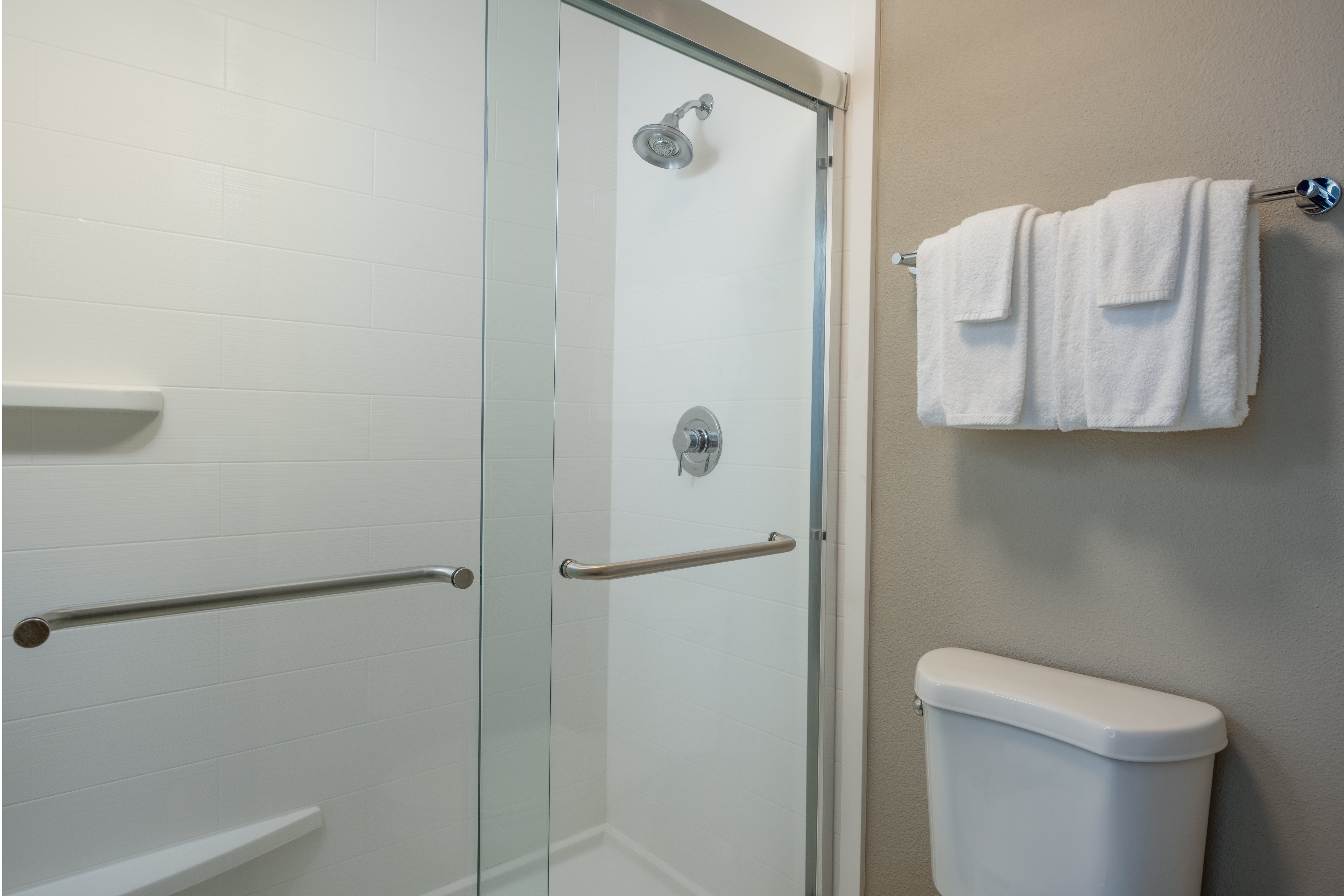 holiday inn express portland se clackamas area by ihg