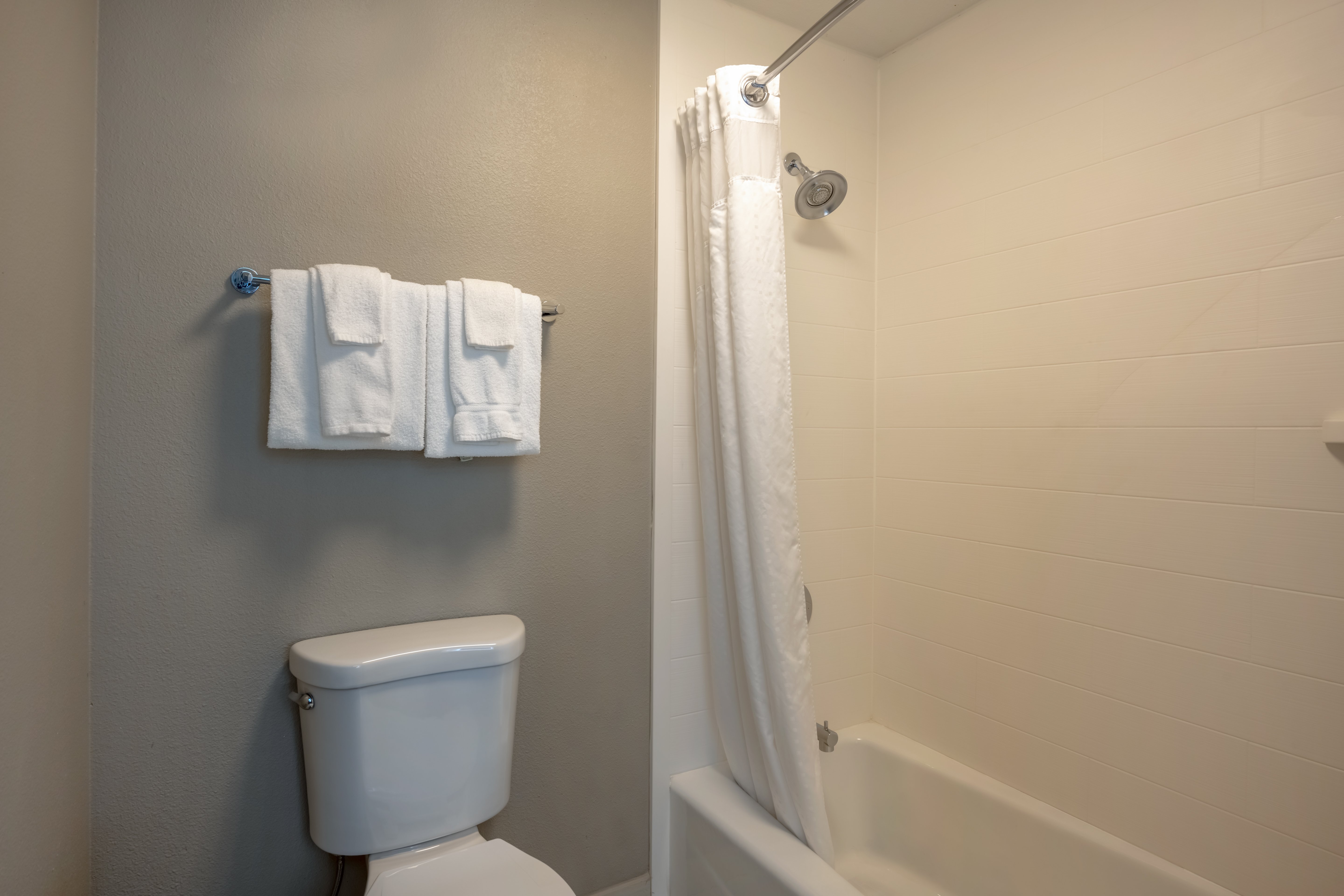 holiday inn express portland se clackamas area by ihg