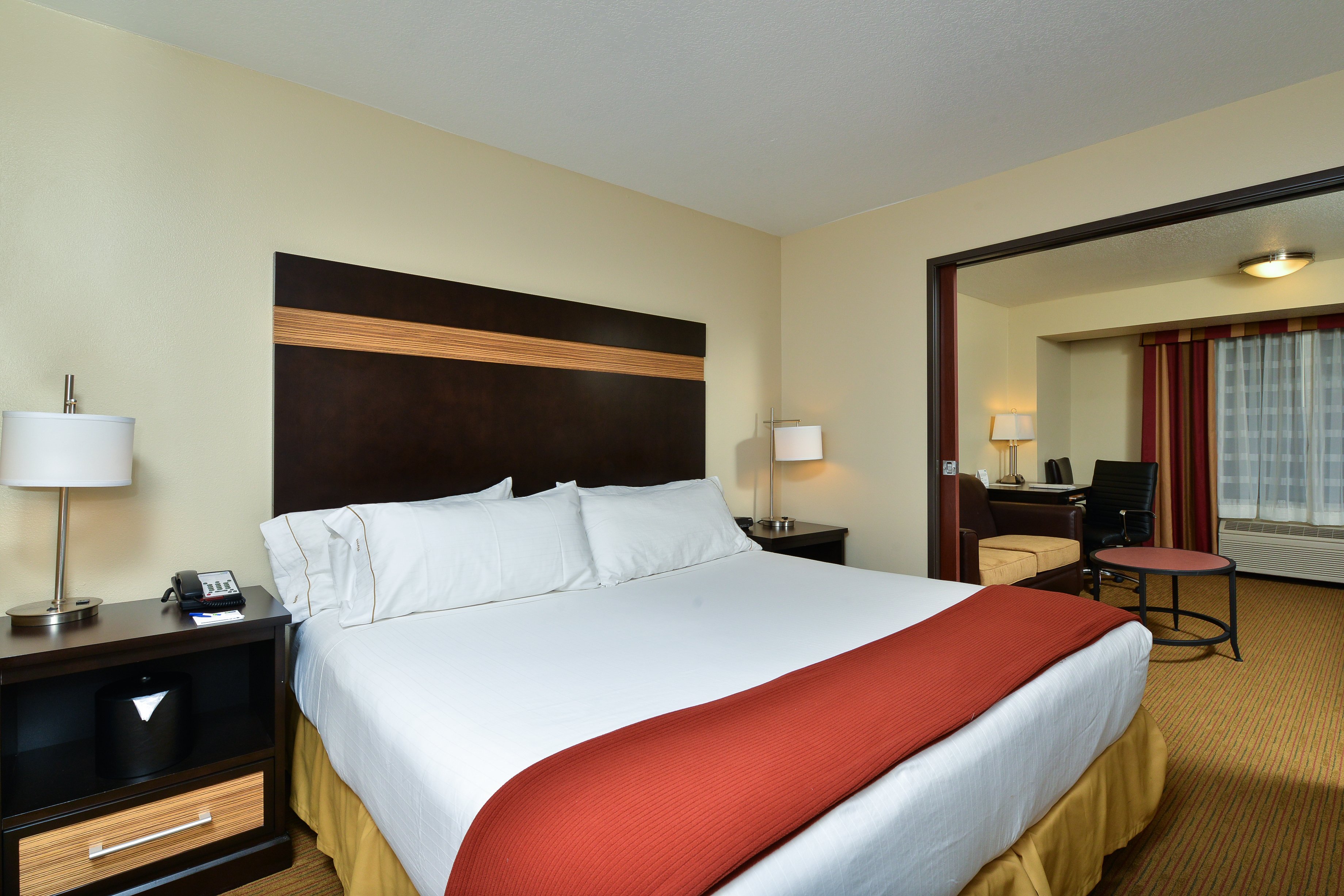 holiday inn express portland se clackamas area by ihg