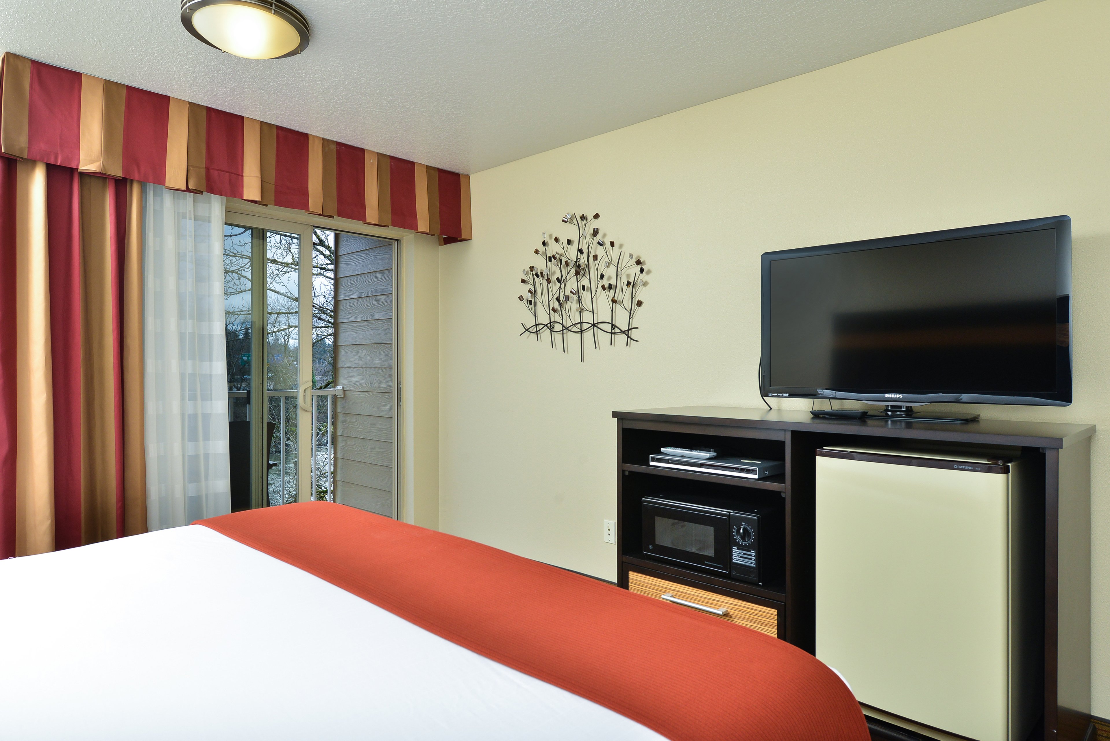 holiday inn express portland se clackamas area by ihg