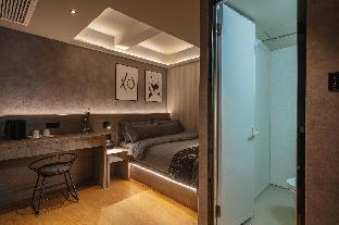 a forest hotel shanghai peoples square