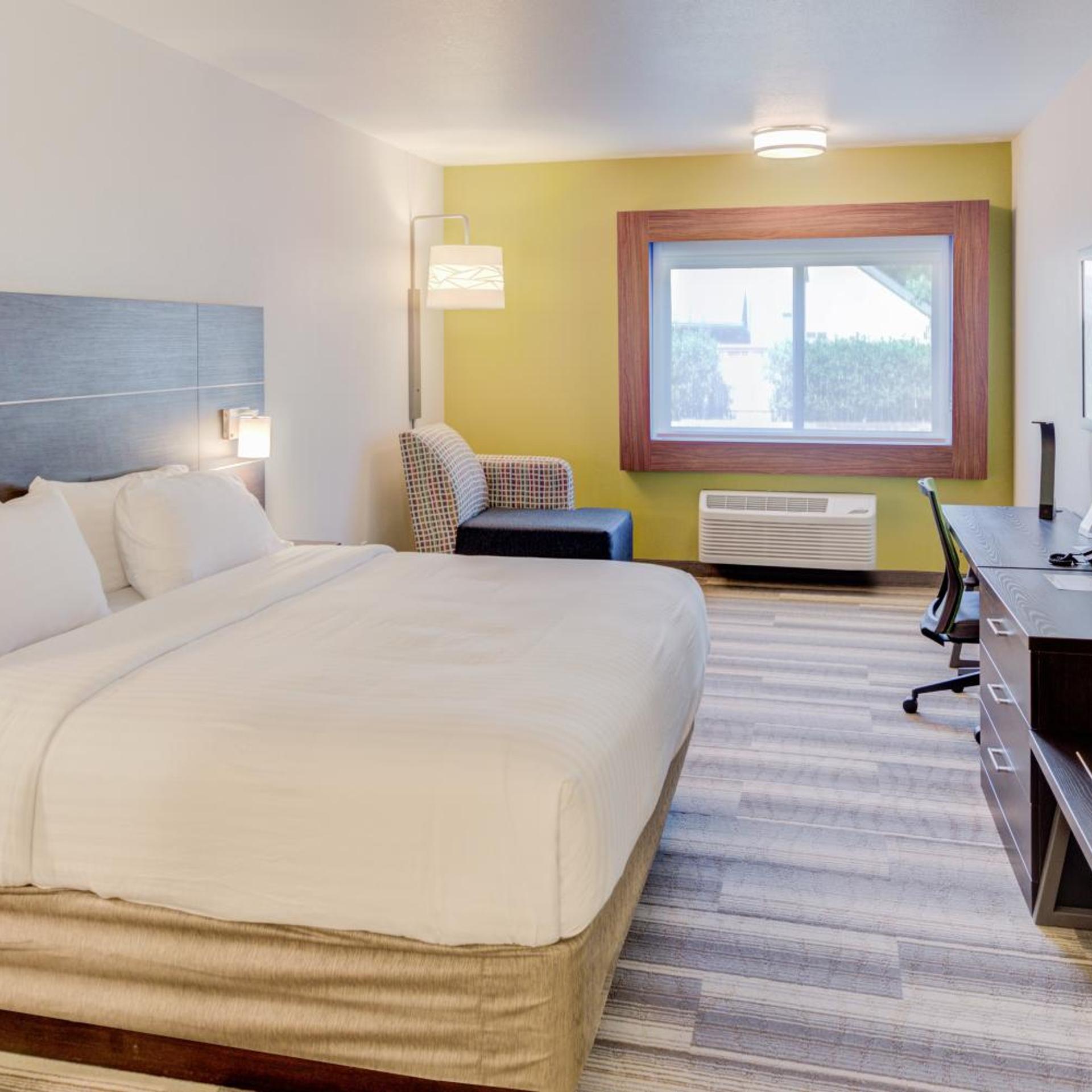 holiday inn express newberg wine country by ihg