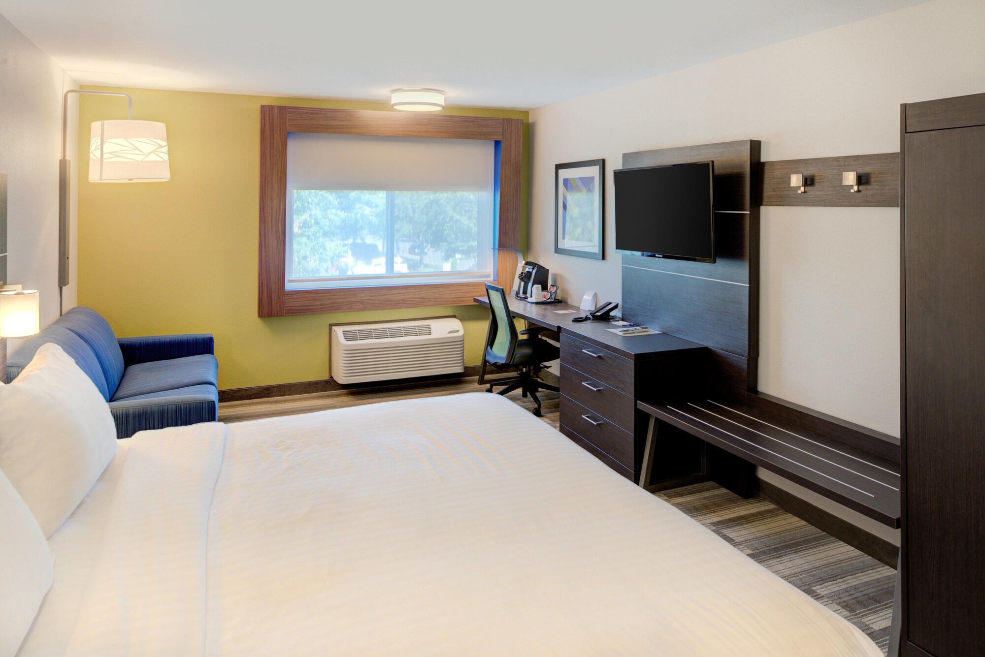 holiday inn express newberg wine country by ihg