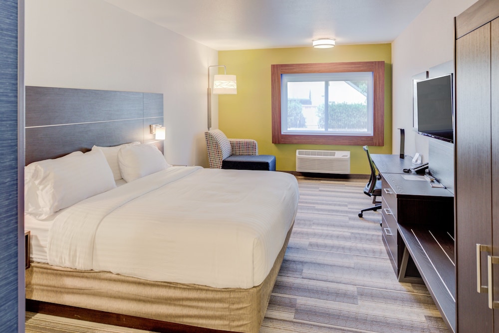 holiday inn express newberg wine country by ihg