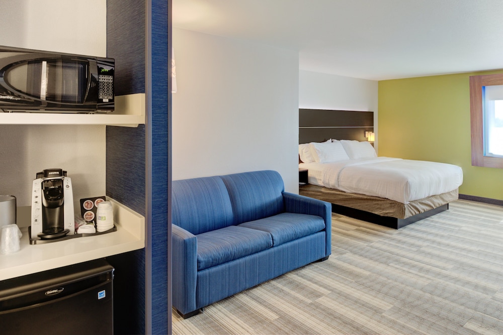 holiday inn express newberg wine country by ihg