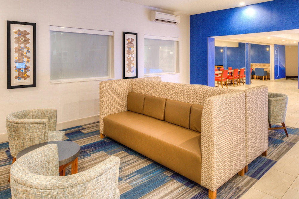 holiday inn express newberg wine country by ihg