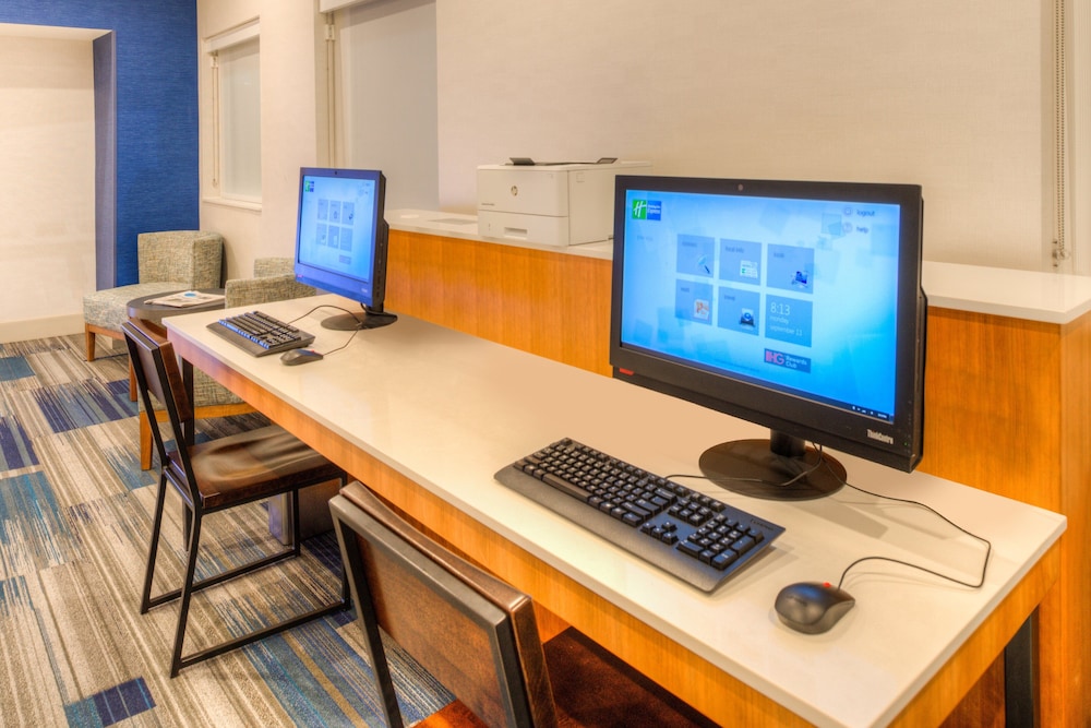 holiday inn express newberg wine country by ihg