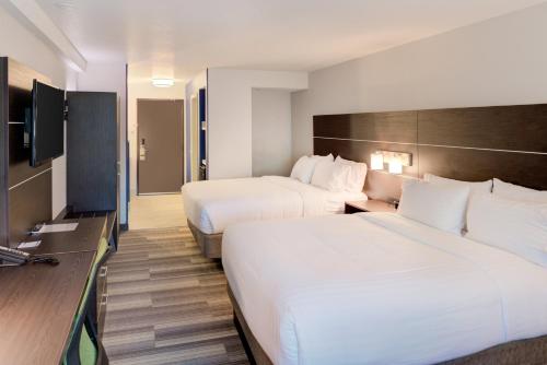 holiday inn express newberg wine country by ihg