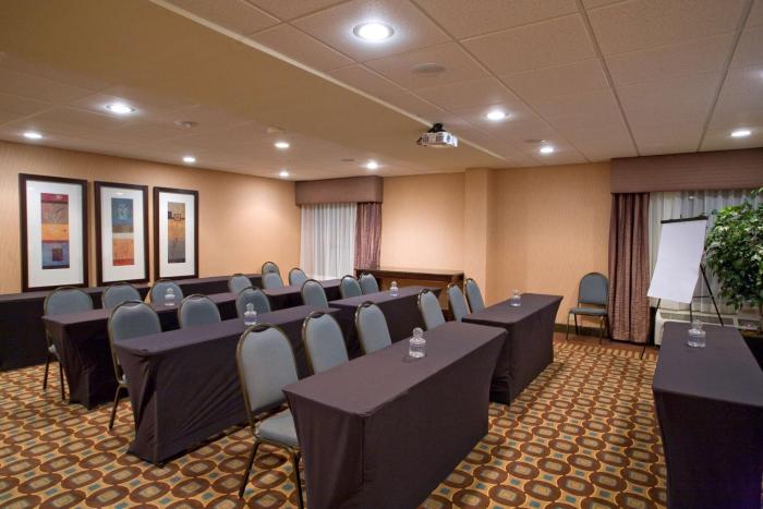 hampton inn atlanta newnan