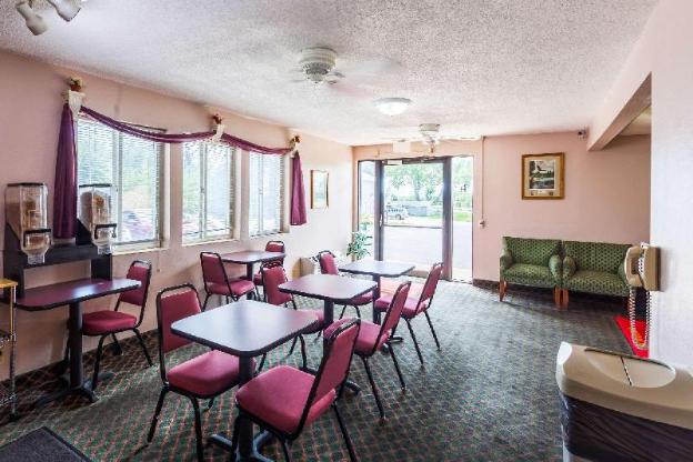 econo lodge lincoln