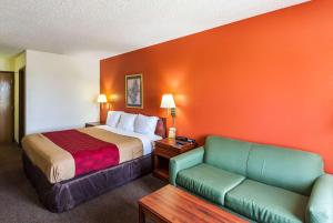 econo lodge lincoln
