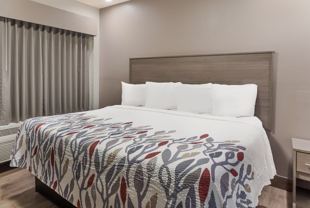 red roof inn and suites corbin