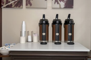 red roof inn and suites corbin