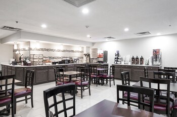 red roof inn and suites corbin