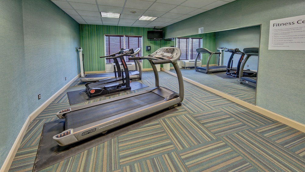 holiday inn express and suites london by ihg