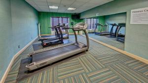 holiday inn express and suites london by ihg