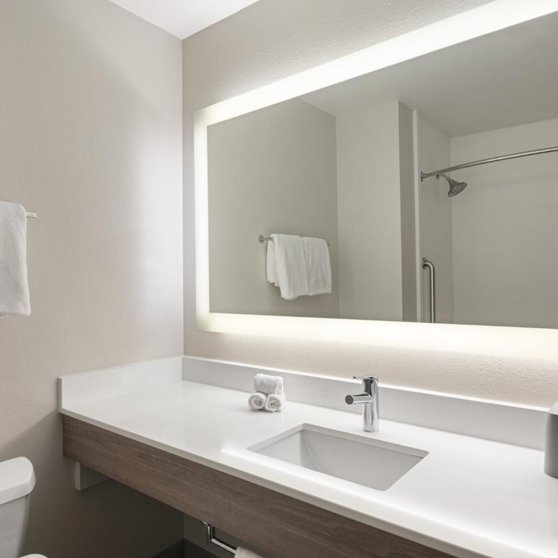 holiday inn express sheboygan kohler by ihg