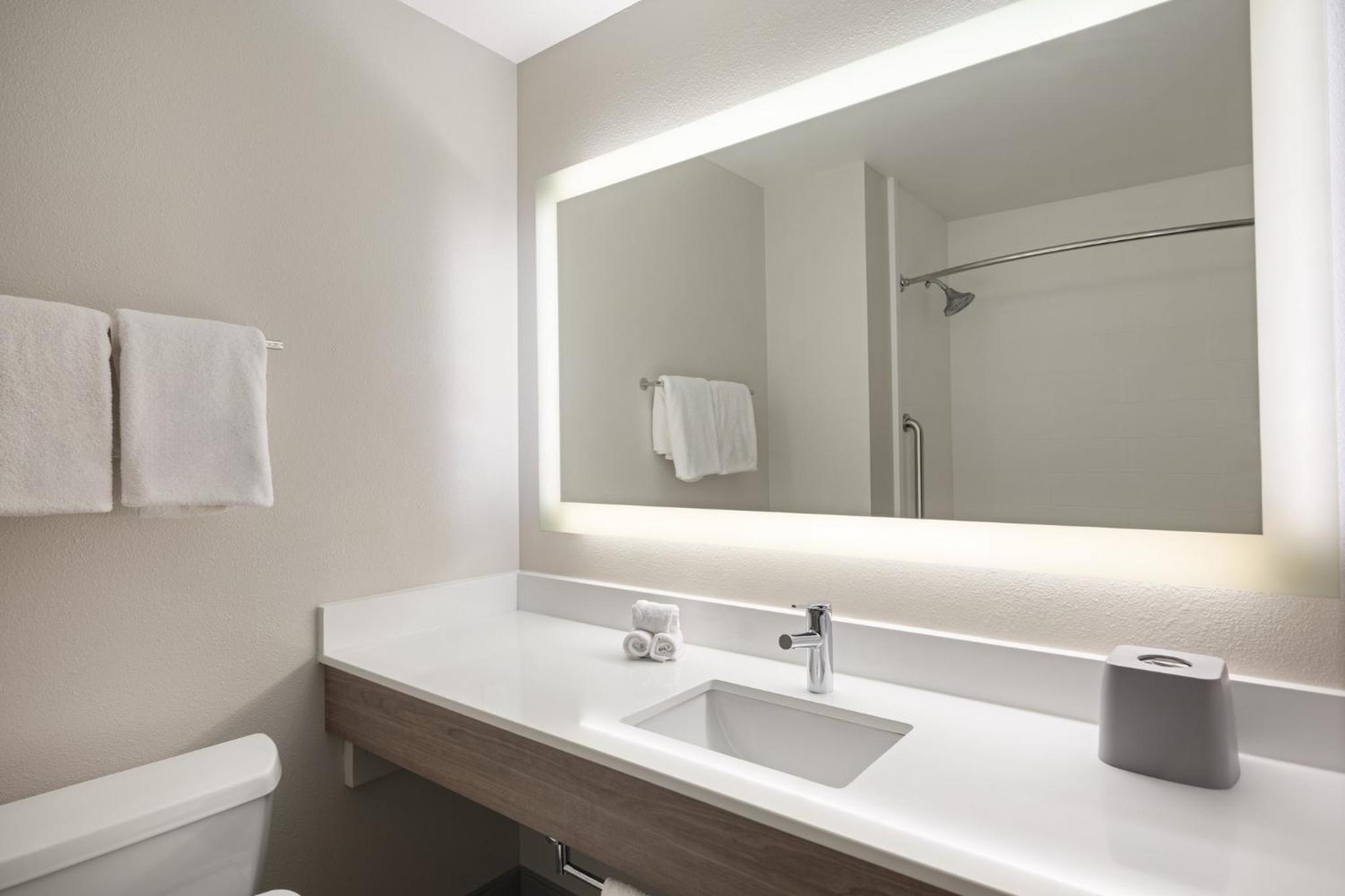 holiday inn express sheboygan kohler by ihg