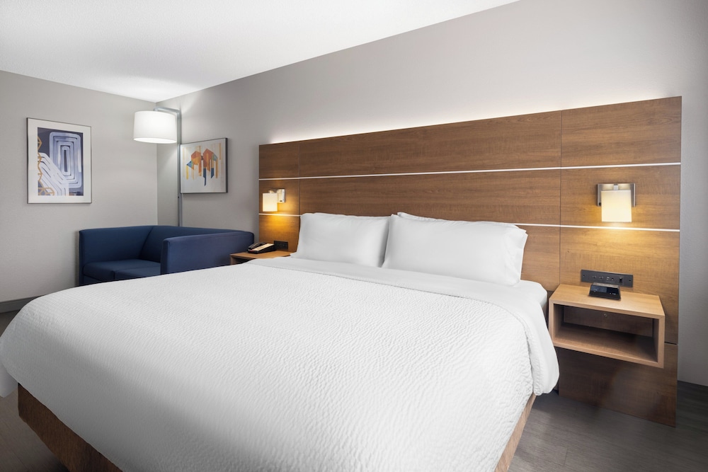 holiday inn express sheboygan kohler by ihg