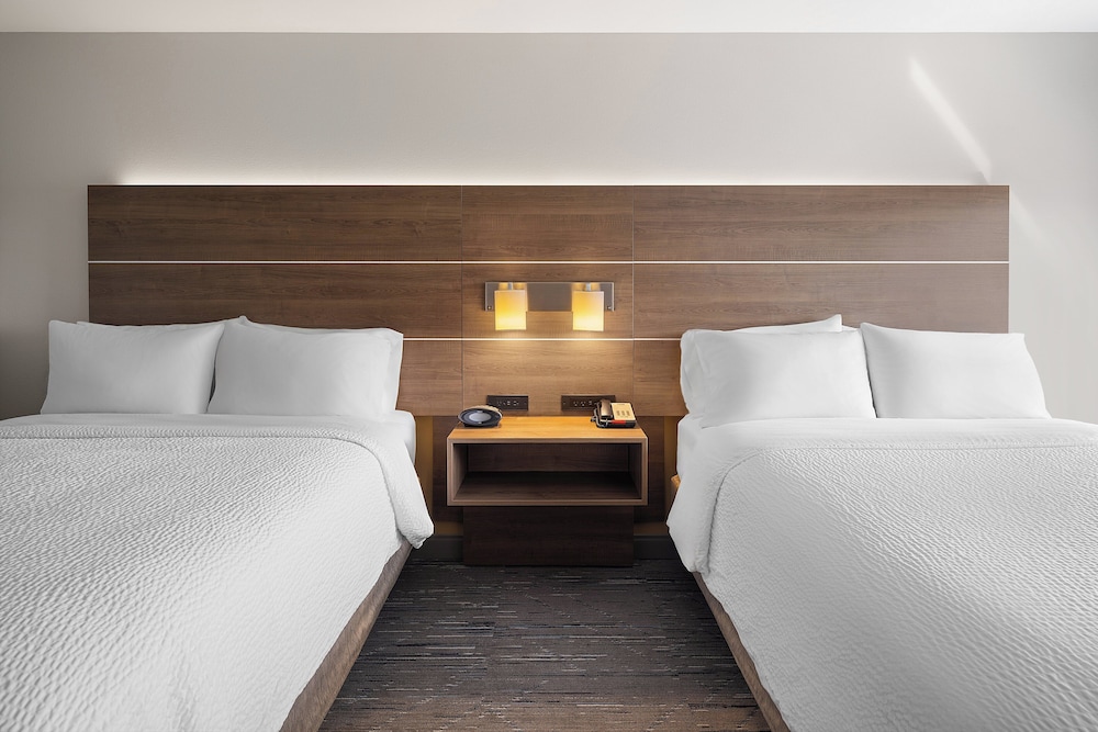 holiday inn express sheboygan kohler by ihg