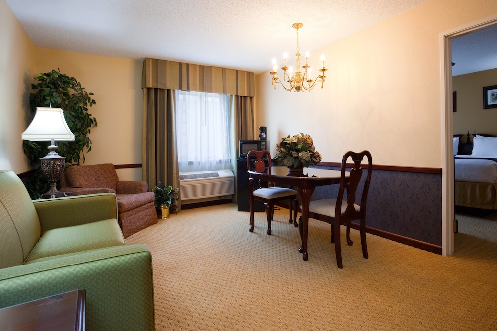 holiday inn express sheboygan kohler by ihg