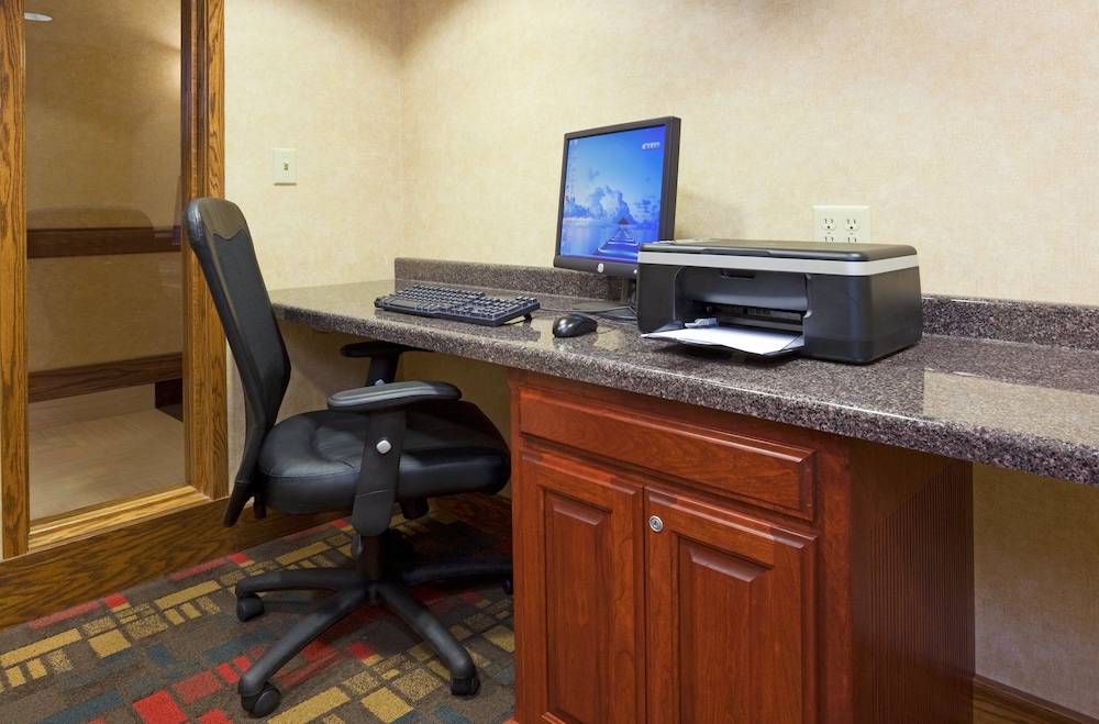 holiday inn express sheboygan kohler by ihg