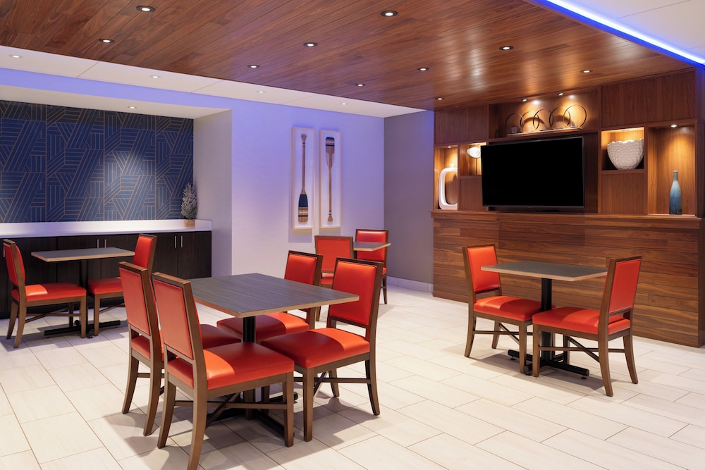 holiday inn express sheboygan kohler by ihg