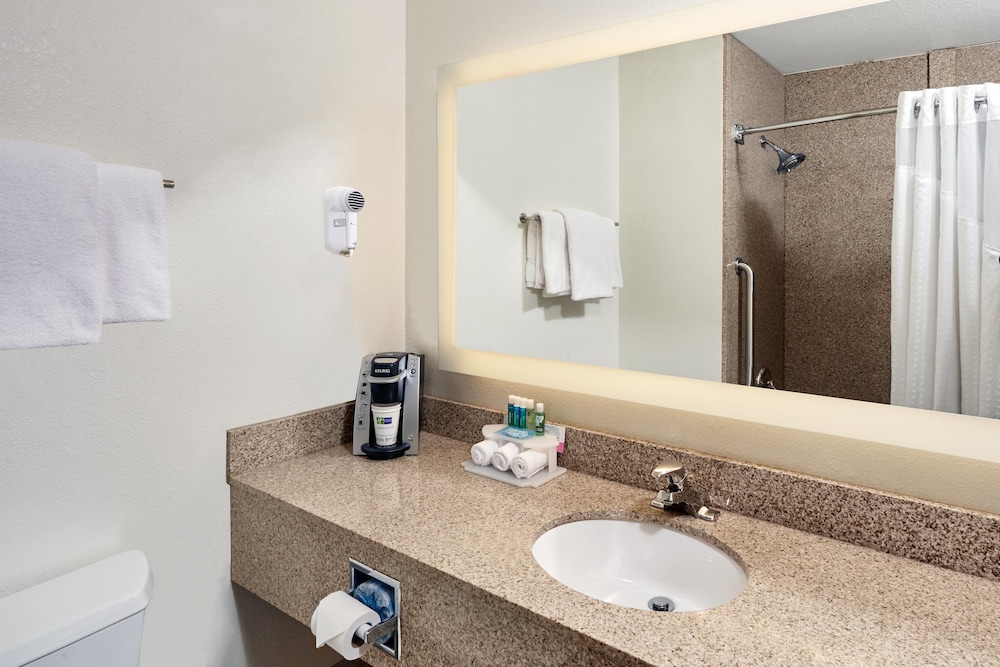 Holiday Inn Express Sheboygan-Kohler By Ihg,Sheboygan>>Kohler,3 star