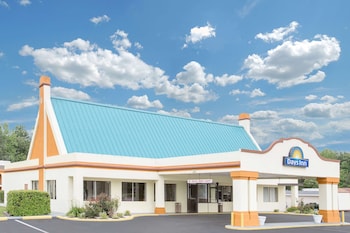 Days Inn By Wyndham Ruther Glen Kings Dominion Area,Richmond>>Bowling Green,2 star