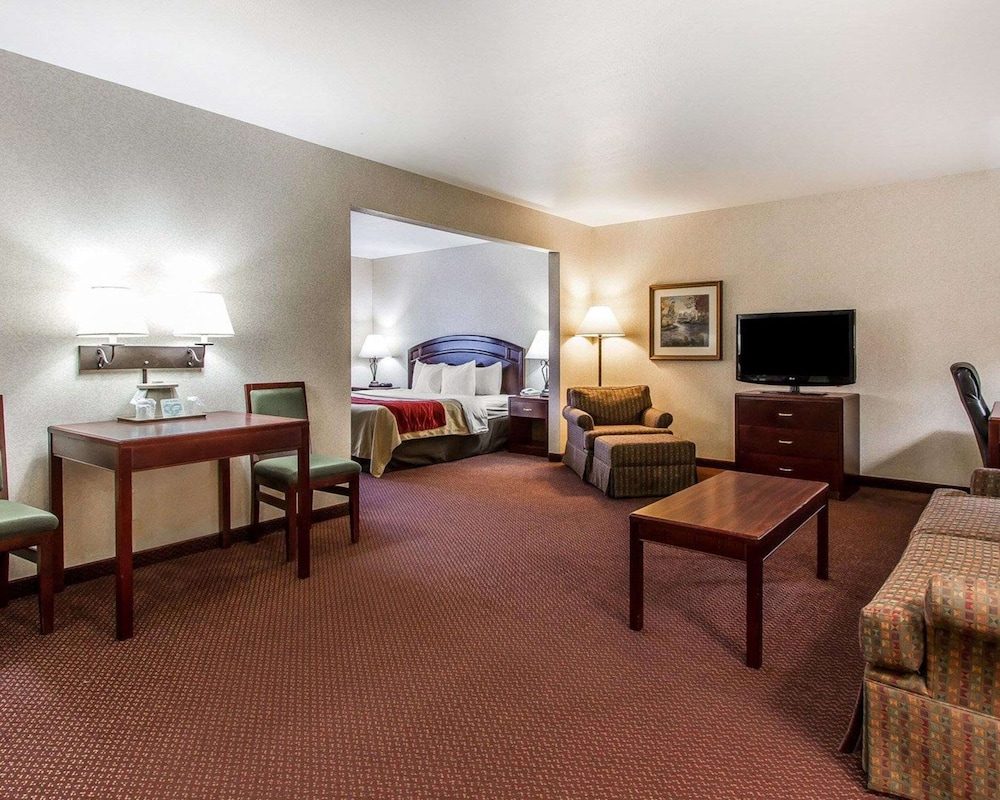 quality inn and suites fort madison near hwy 61