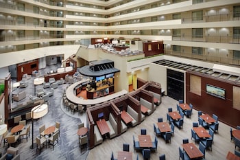 Embassy Suites By Hilton Detroit Troy Auburn Hills,Dearborn>>Auburn Hills,4 star
