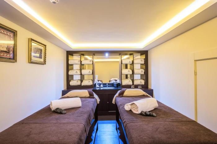 vila gale estoril adults friendly