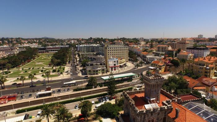 vila gale estoril adults friendly