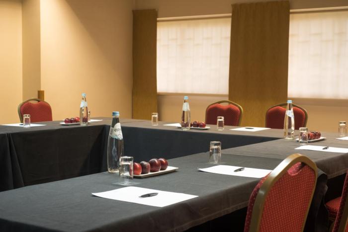 vila gale estoril adults friendly