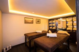 vila gale estoril adults friendly