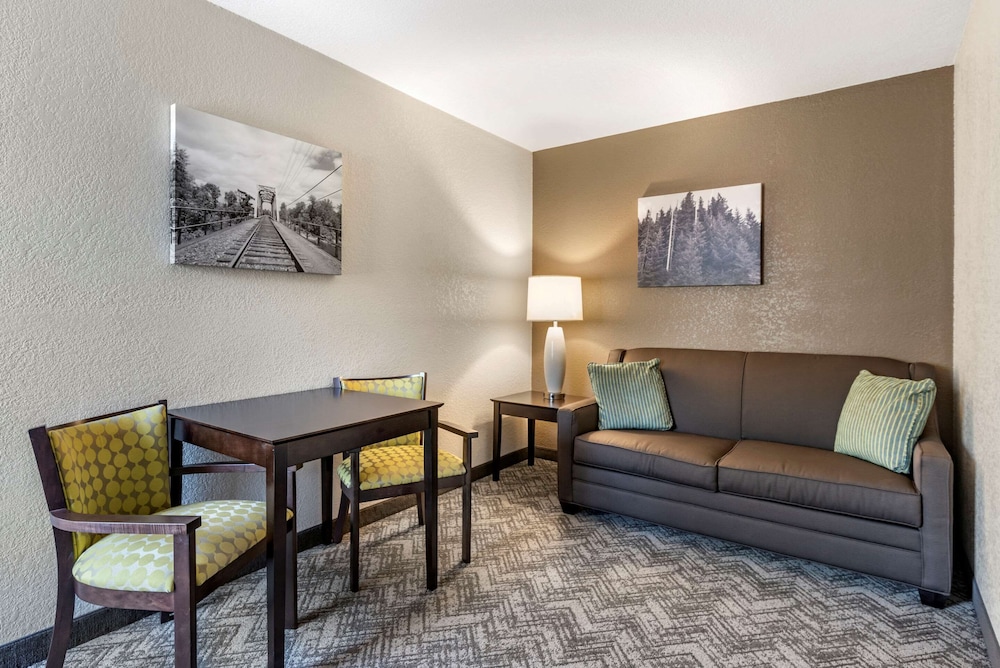 Comfort Inn & Suites Tualatin - Lake Oswego South,Portland>>Oregon,3 star
