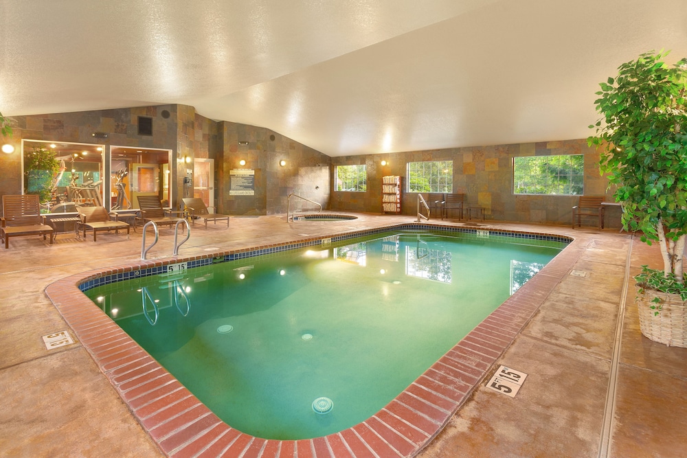 comfort inn and suites tualatin lake oswego south