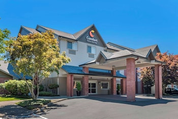 comfort inn and suites tualatin lake oswego south