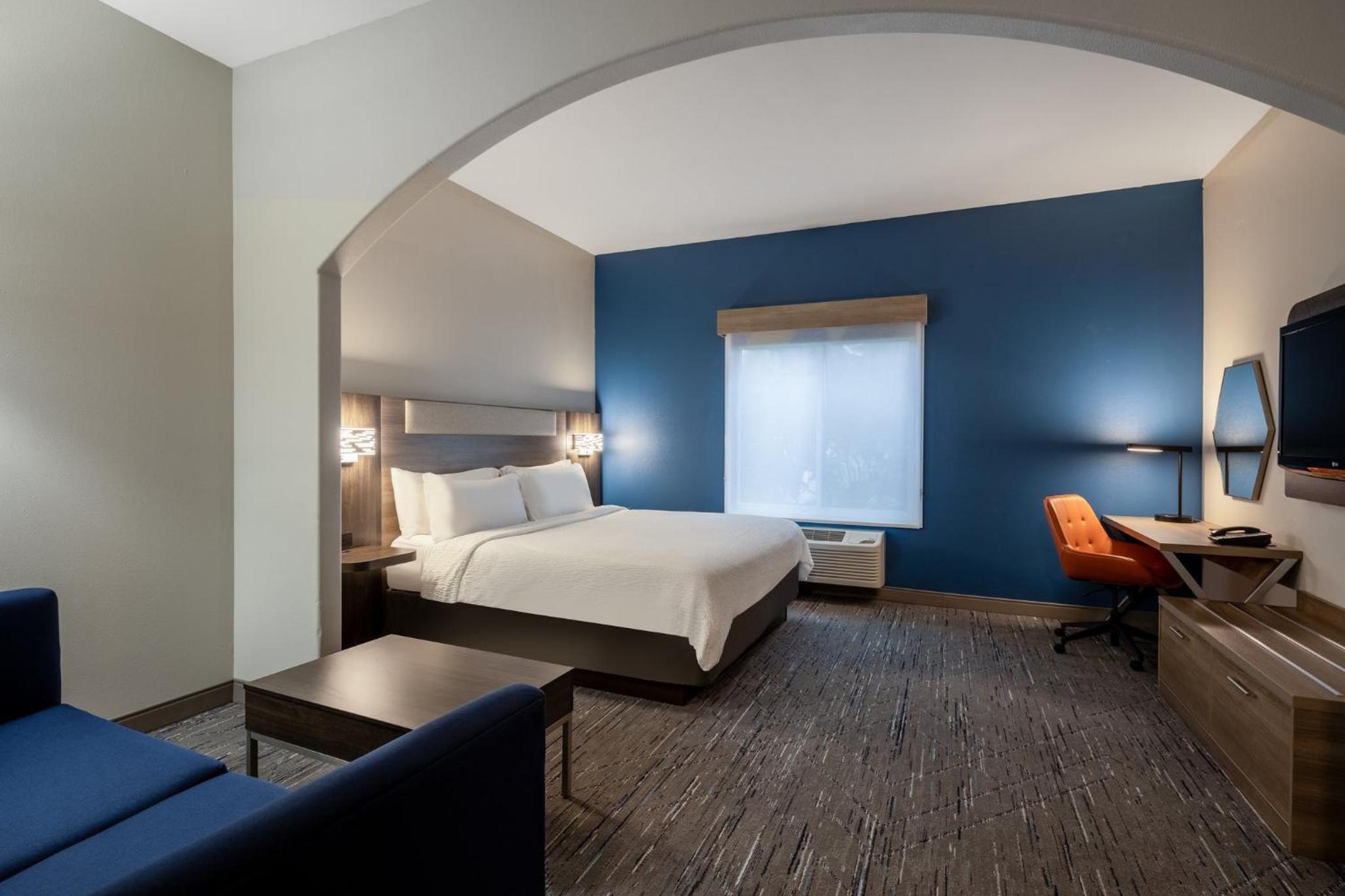holiday inn express vancouver north salmon creek by ihg