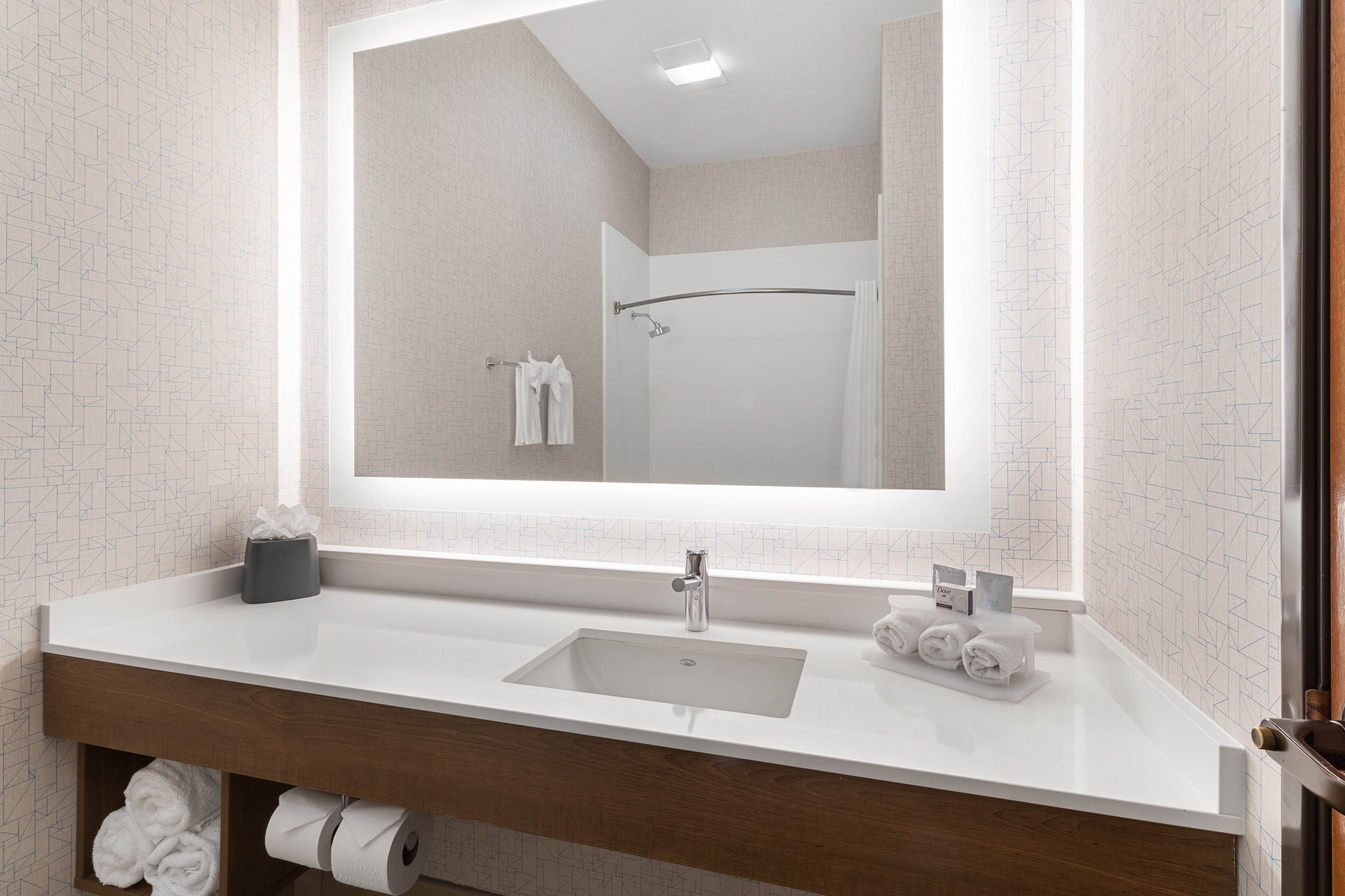 holiday inn express vancouver north salmon creek by ihg
