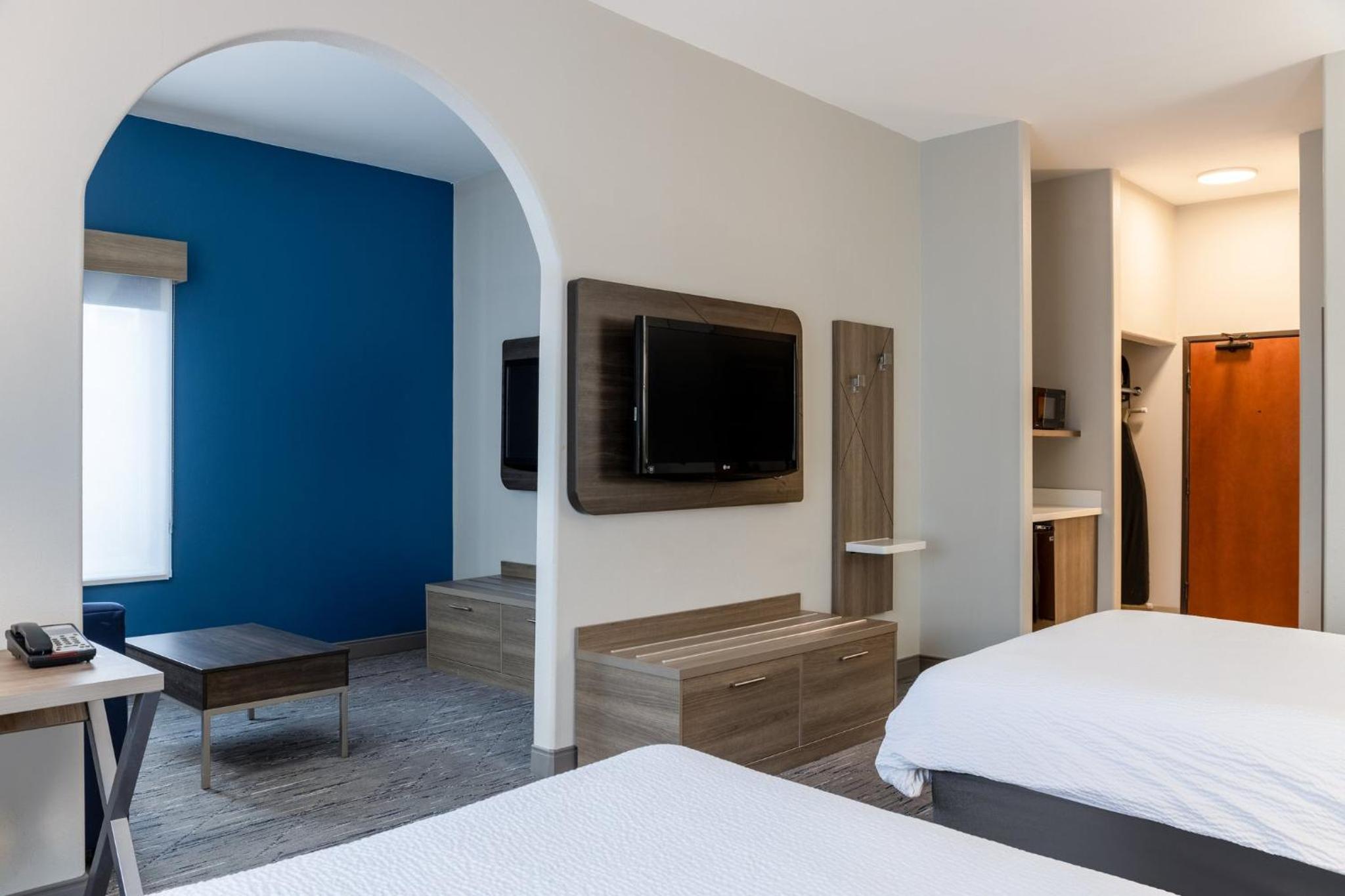 holiday inn express vancouver north salmon creek by ihg