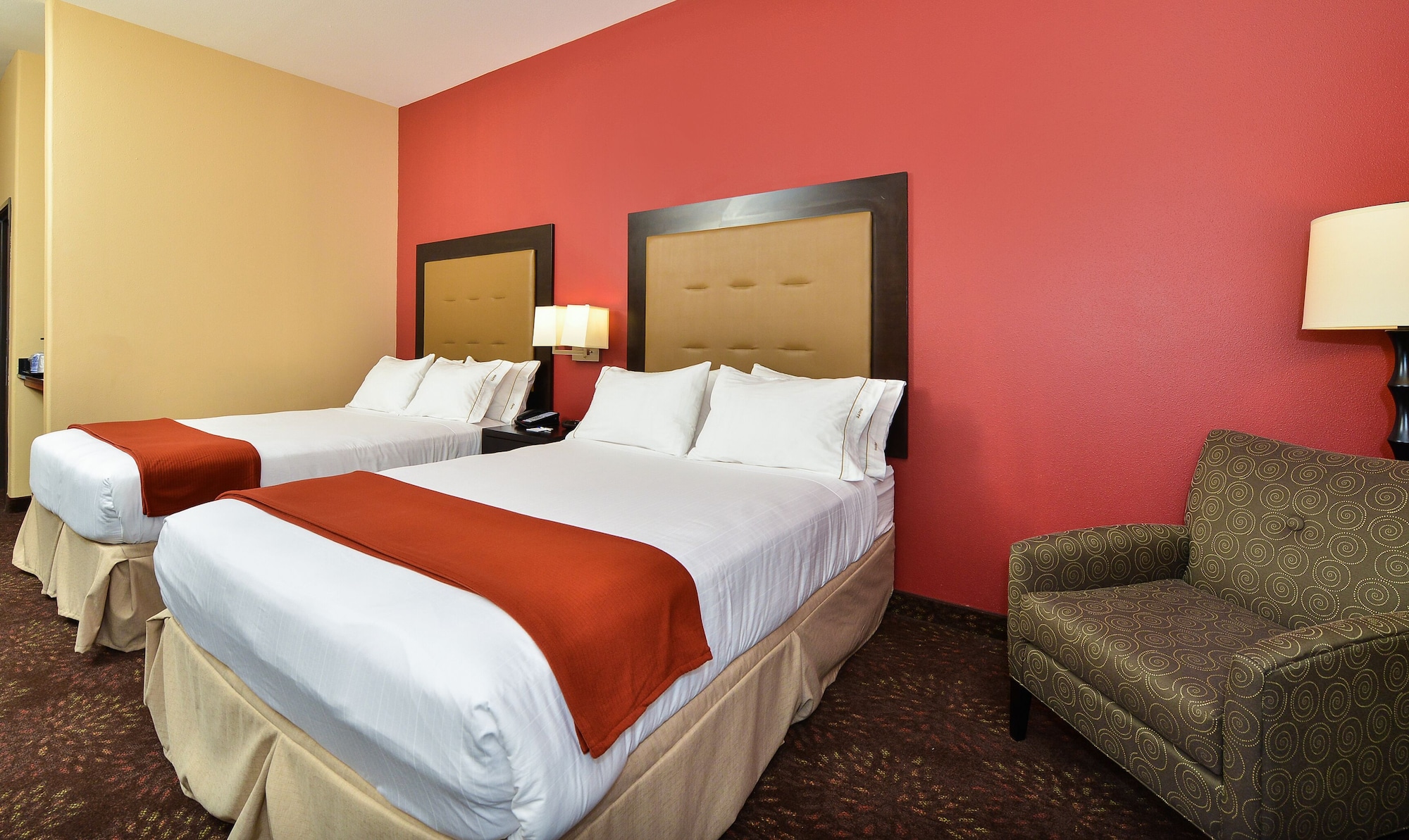 holiday inn express vancouver north salmon creek by ihg