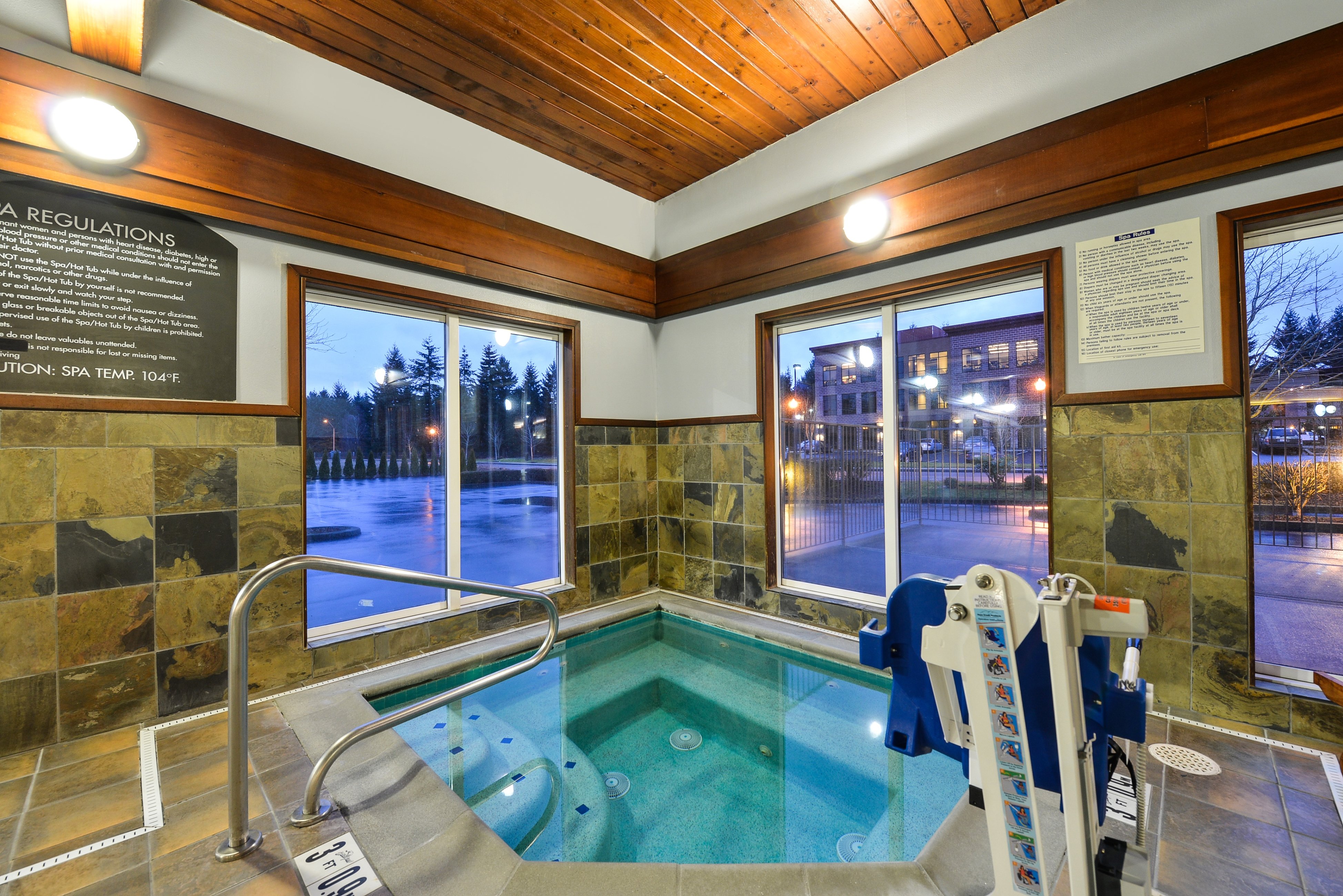 holiday inn express vancouver north salmon creek by ihg