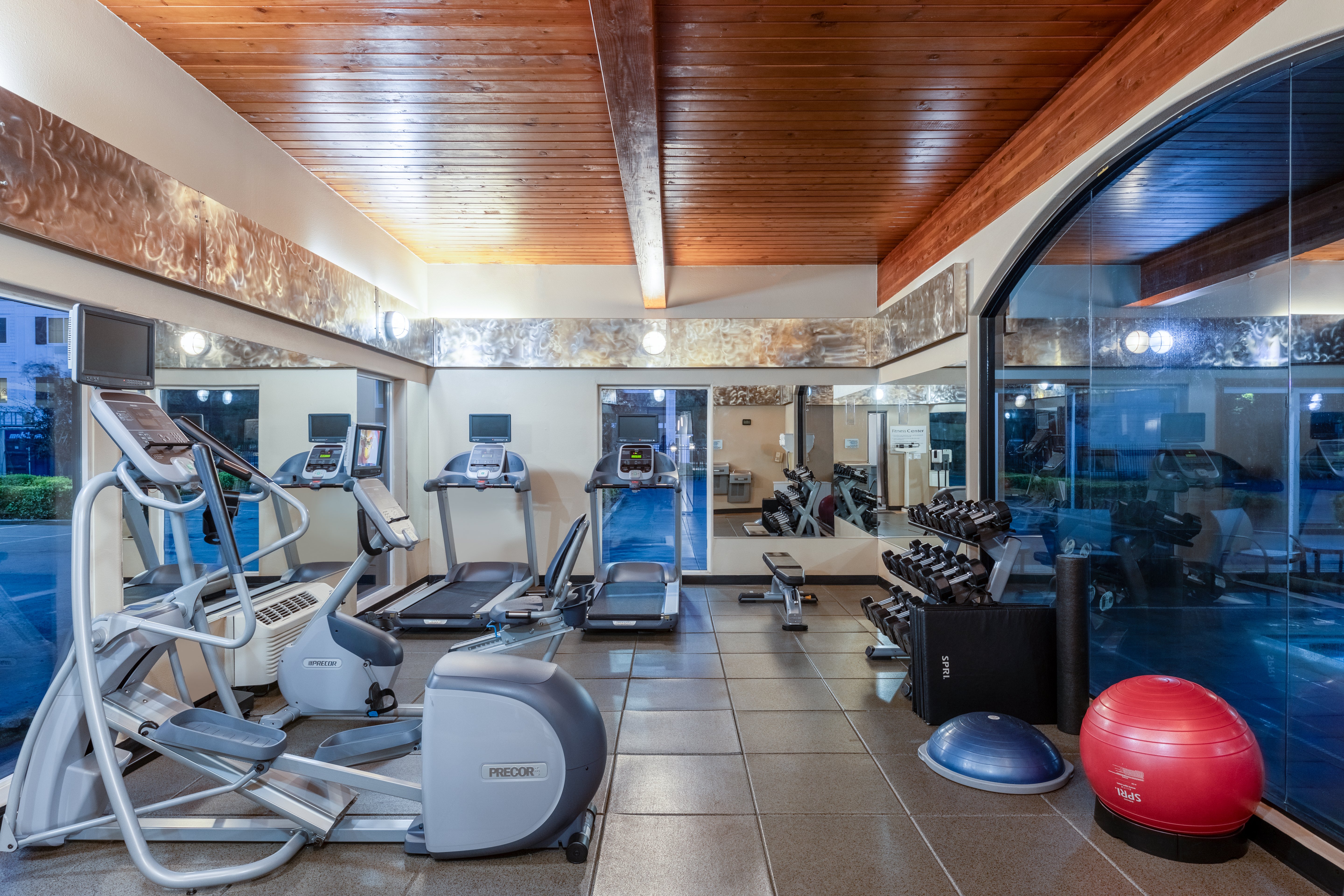 holiday inn express vancouver north salmon creek by ihg