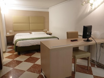 hotel villa cipro