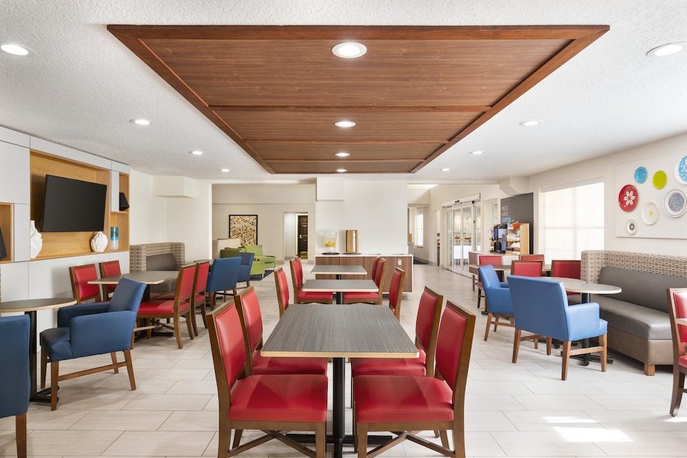 holiday inn express sarasota east i 75 by ihg