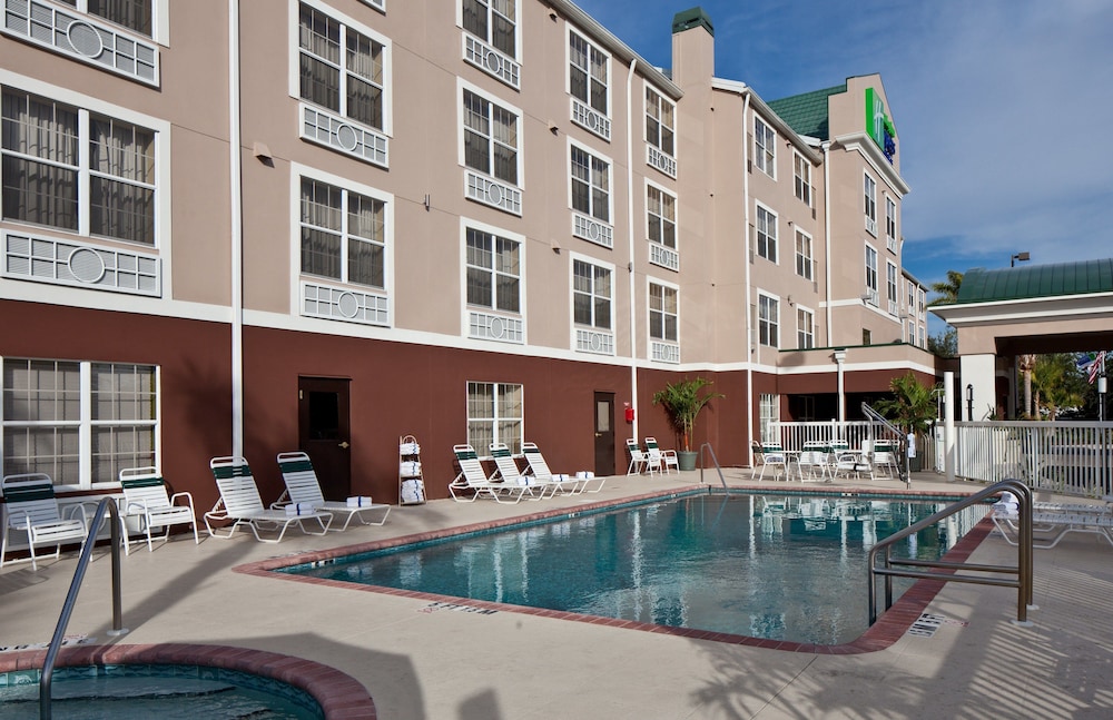 holiday inn express sarasota east i 75 by ihg