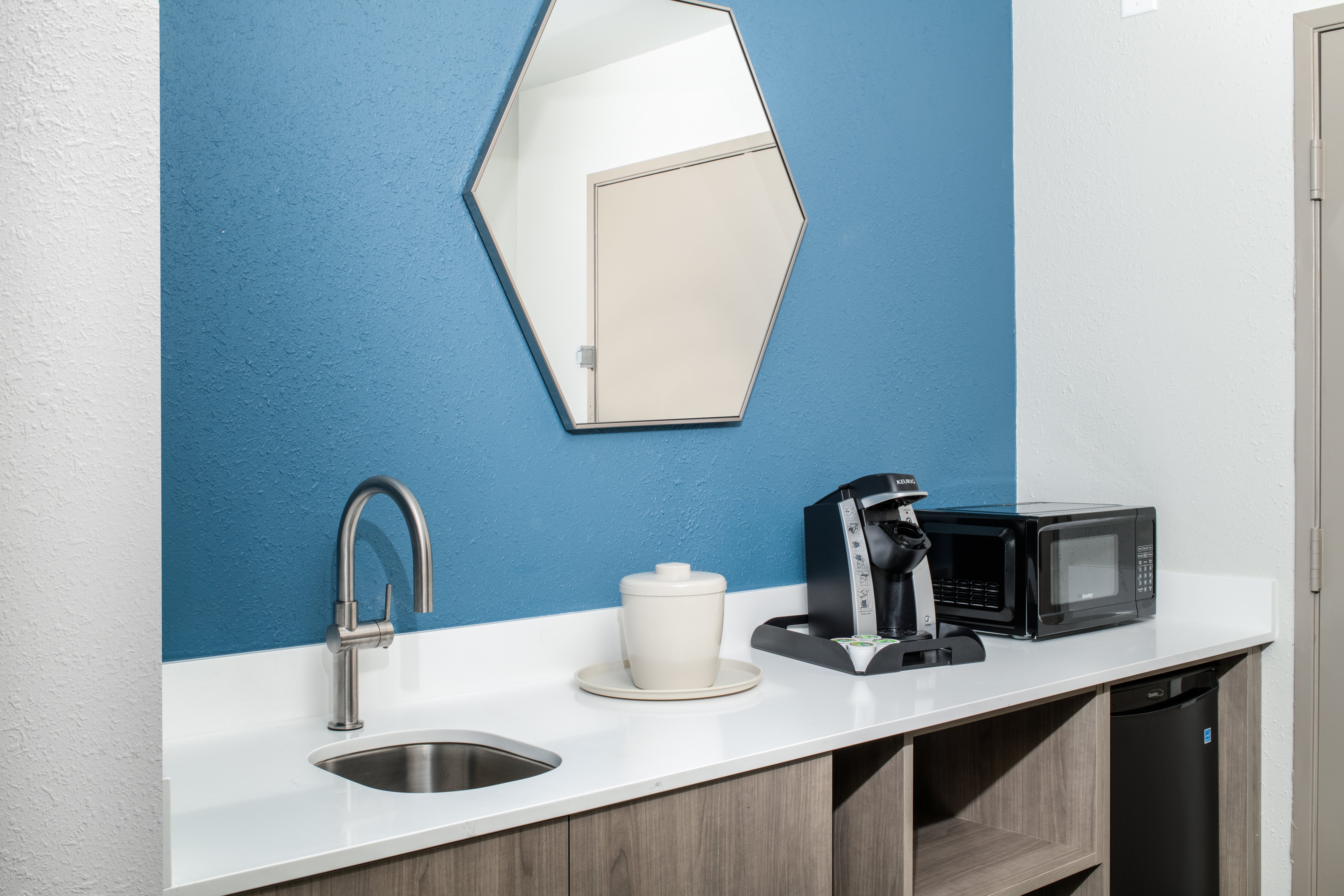 holiday inn express and suites wilson i 95