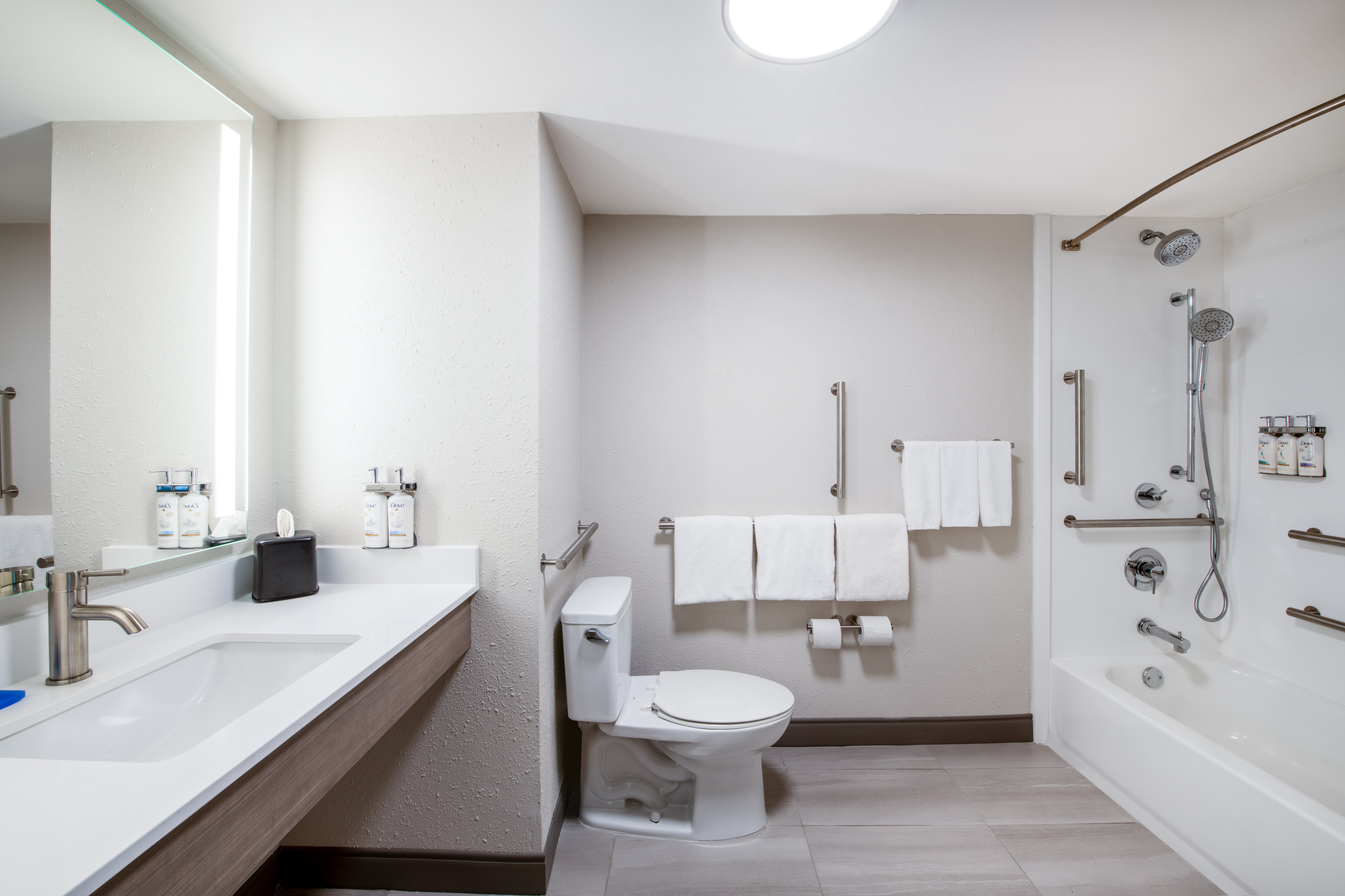 holiday inn express and suites wilson i 95